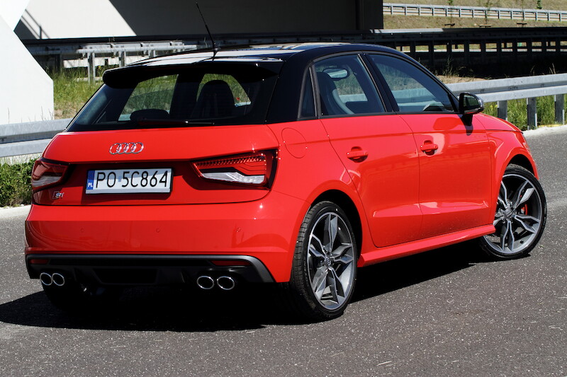 Audi rozpoczyna sprzedaż modeli  S1 i S1 Sportback