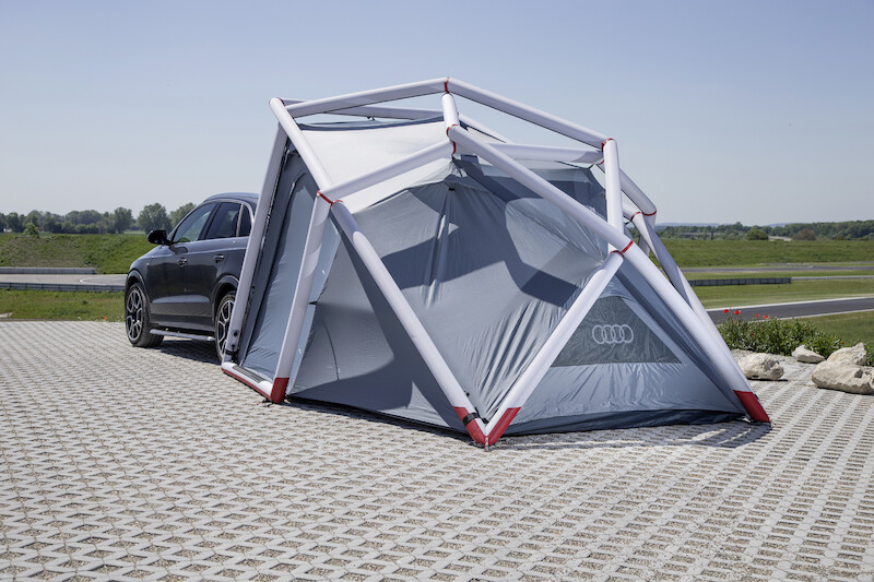 Audi Q3 z kampingowym namiotem na Wörthersee Tour 2014