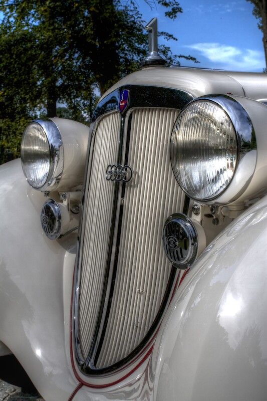 Audi Front 225 Roadster