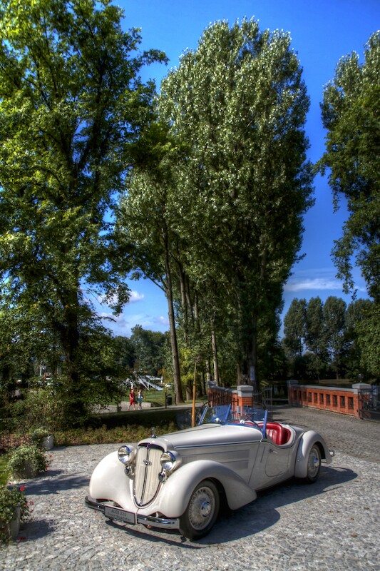 Audi Front 225 Roadster