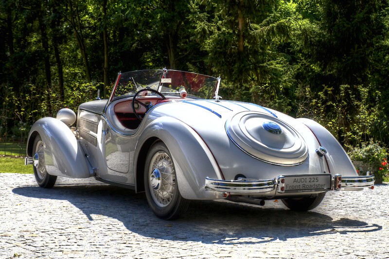 Audi Front 225 Roadster