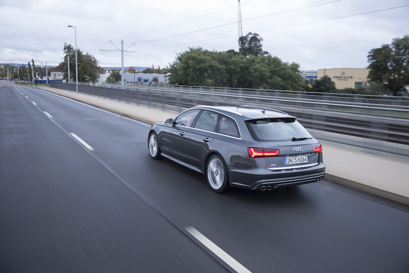 Audi S6 Avant
