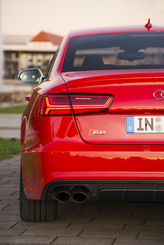 Audi S6 Limousine