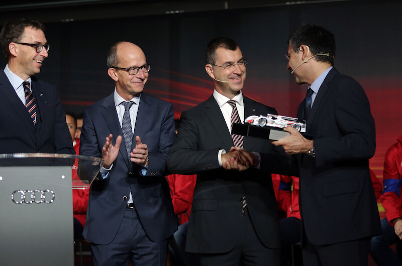Gwiazdy Barçy podjęły wyzwanie Audi e-tron