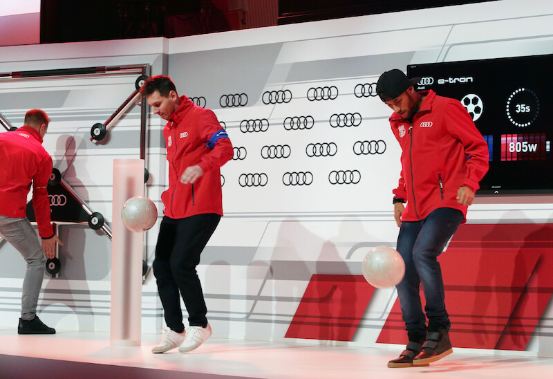 Gwiazdy Barçy podjęły wyzwanie Audi e-tron