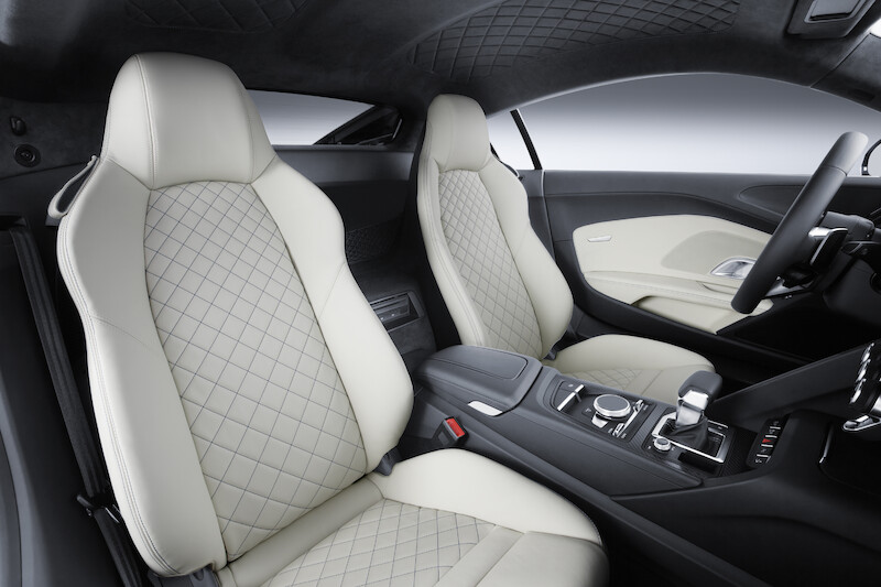 Audi R8 V10