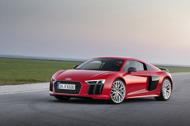 Audi R8 V10 plus