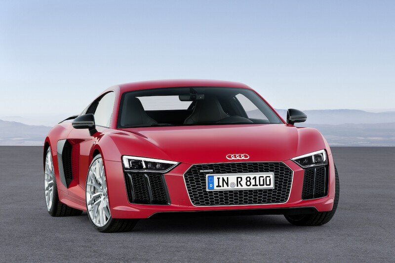 Audi R8 V10 plus