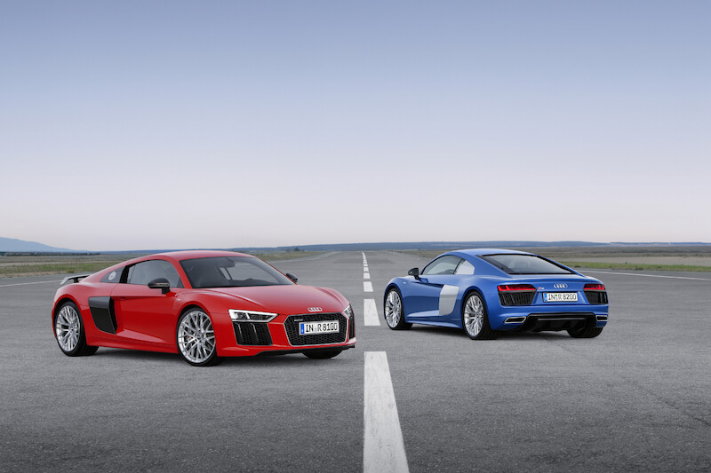 Audi R8 V10 plus