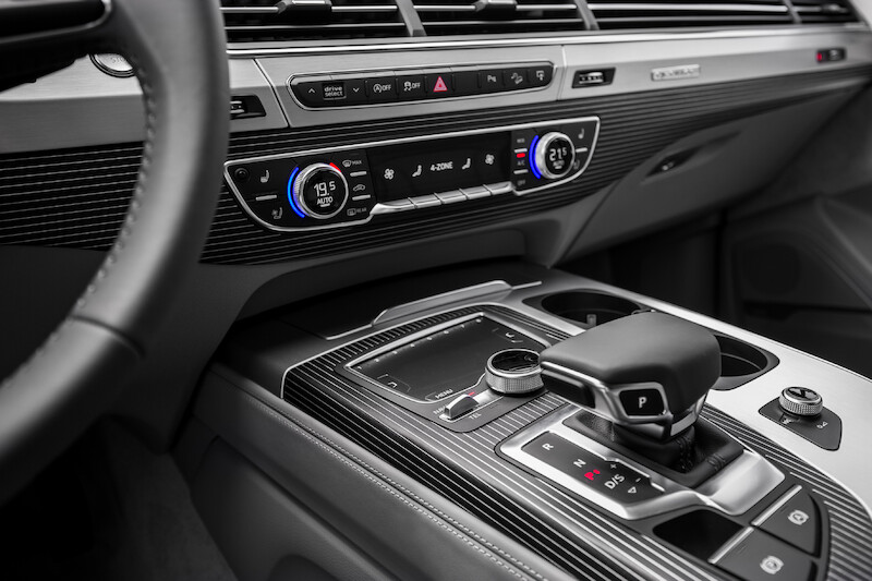 Audi Q7 - niebieski