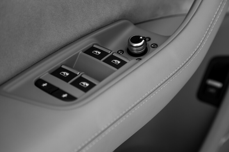 Audi Q7 - niebieski