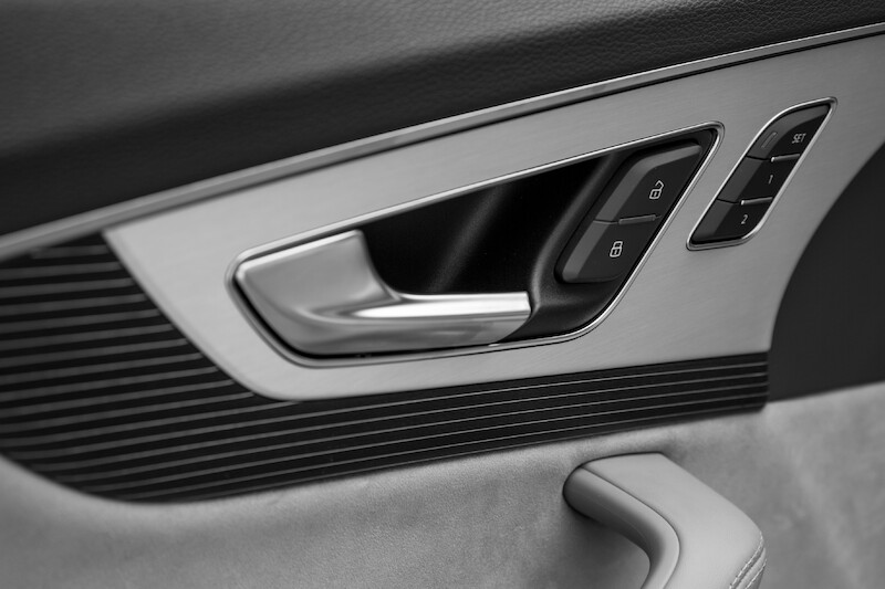 Audi Q7 - niebieski