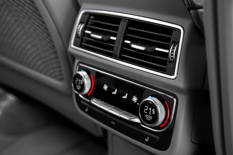 Audi Q7 - niebieski