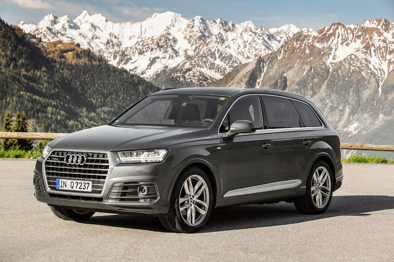 Audi Q7 - szary Daytona
