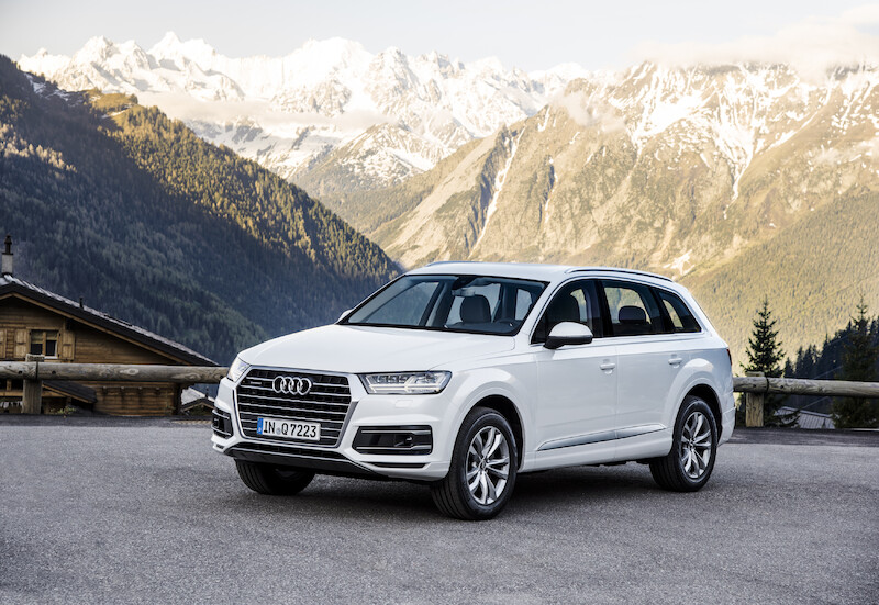 Audi Q7 - biały