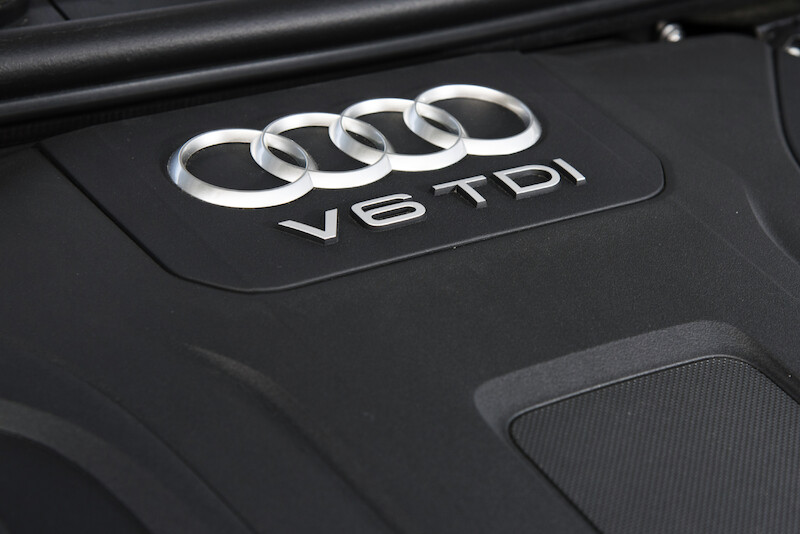 Audi Q7 - biały