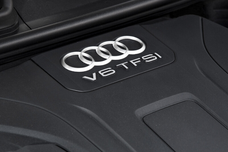 Audi Q7 - biały