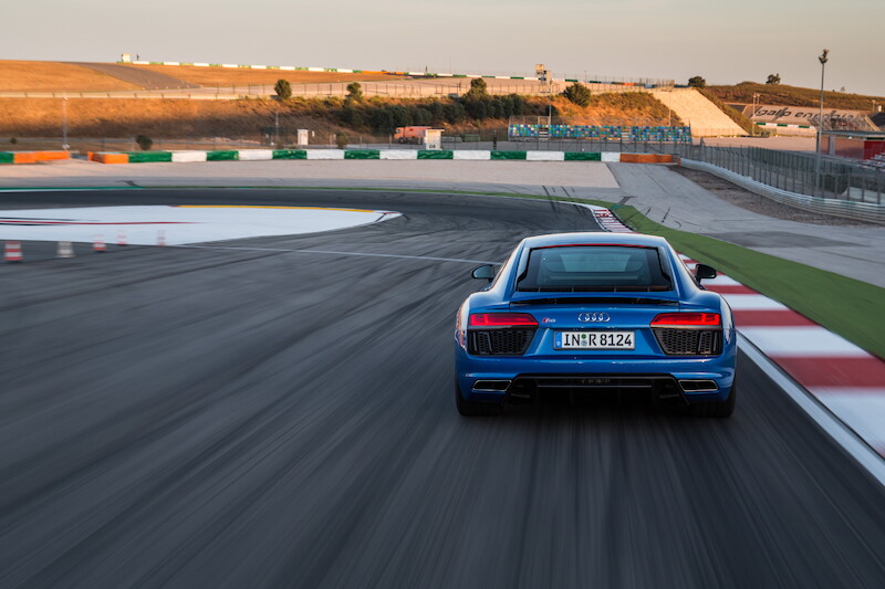 Audi R8 V10 - niebieski Ara