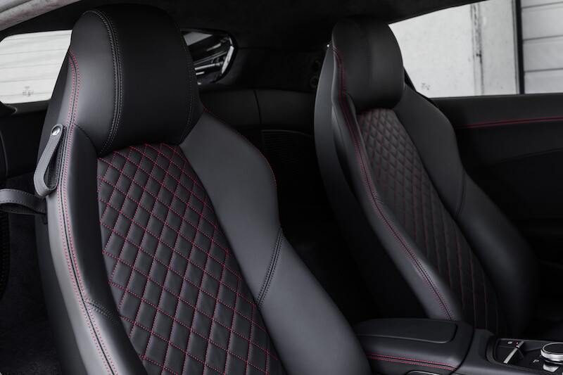 Audi R8 V10 Plus - czerwony Dynamit