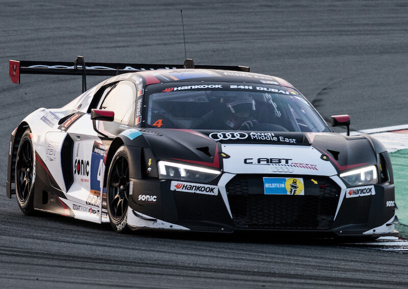 Audi R8 LMS zwycięża w Dubaju