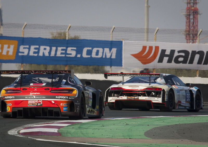 Audi R8 LMS zwycięża w Dubaju