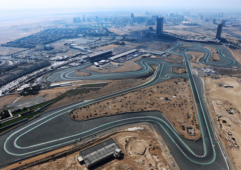 Audi R8 LMS zwycięża w Dubaju
