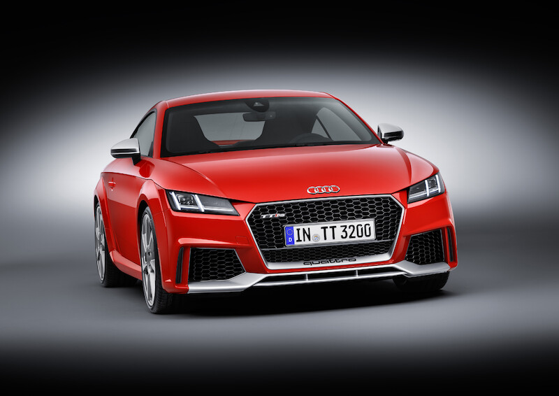 Silniejsze niż kiedykolwiek: nowe Audi TT RS Coupé i nowe Audi TT RS Roadster