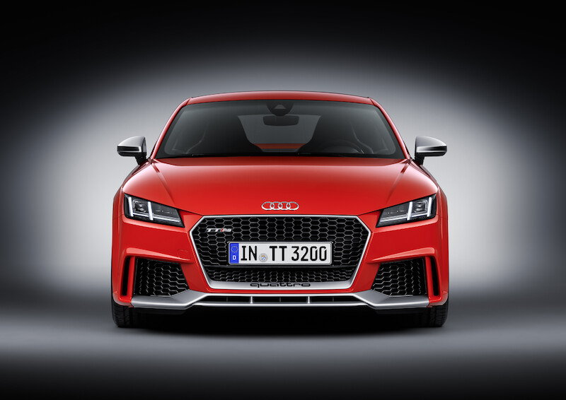 Silniejsze niż kiedykolwiek: nowe Audi TT RS Coupé i nowe Audi TT RS Roadster
