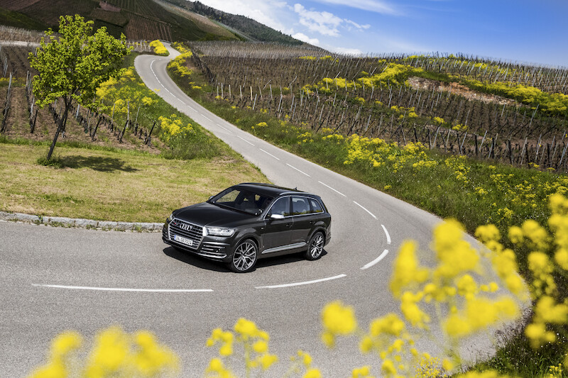 Audi SQ7 - szary Daytona