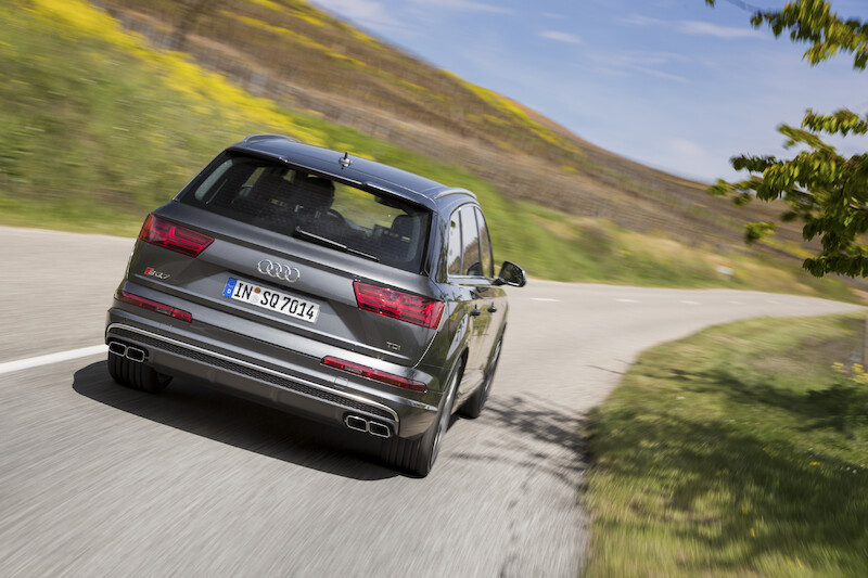 Audi SQ7 - szary Daytona