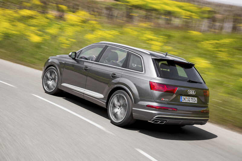 Audi SQ7 - szary Daytona