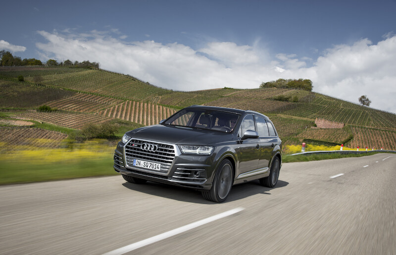 Audi SQ7 - szary Daytona