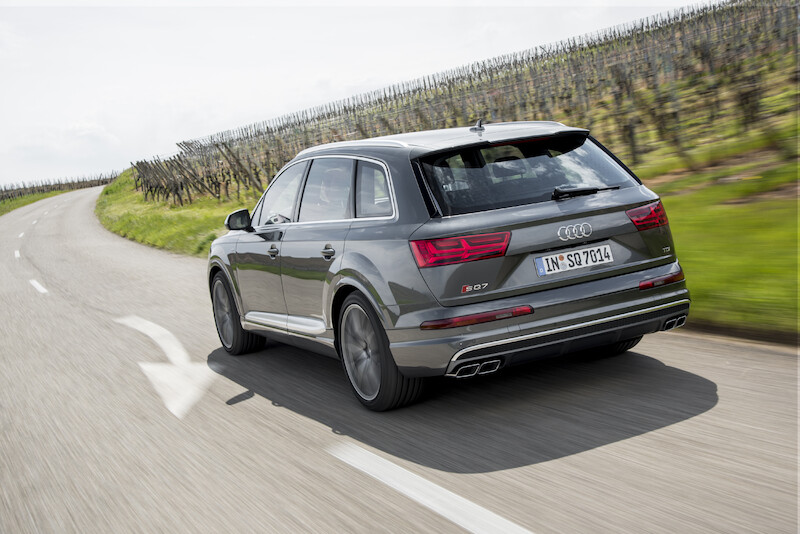 Audi SQ7 - szary Daytona