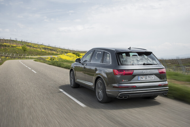 Audi SQ7 - szary Daytona