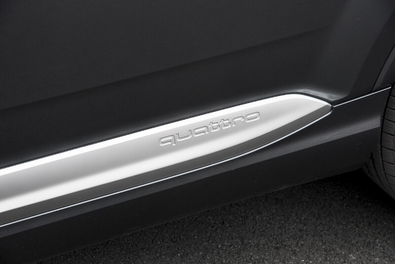 Audi SQ7 - szary Daytona