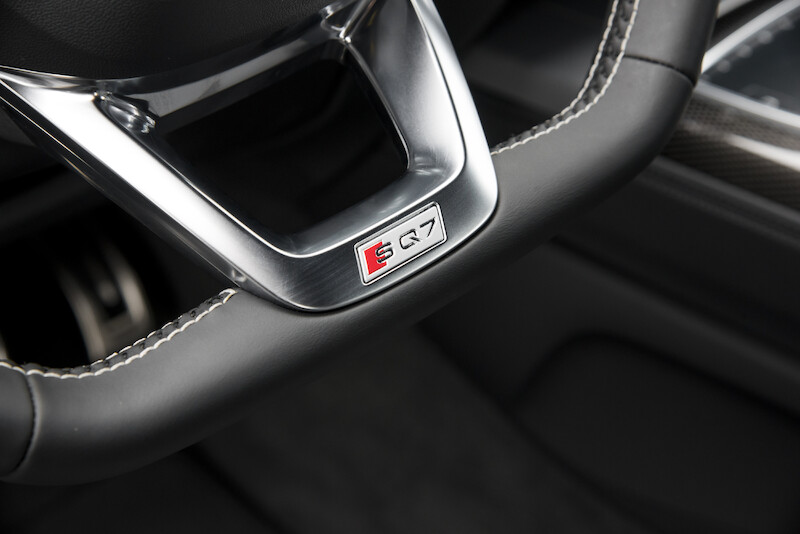 Audi SQ7 - szary Daytona
