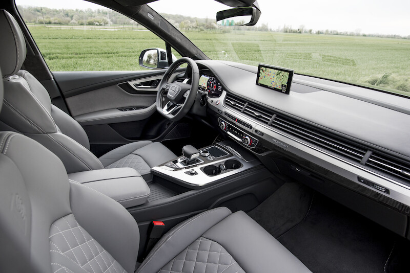 Audi SQ7 - szary Daytona