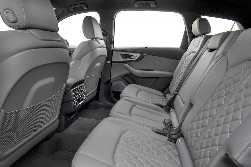 Audi SQ7 - szary Daytona