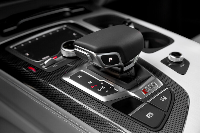 Audi SQ7 - niebieski Ara