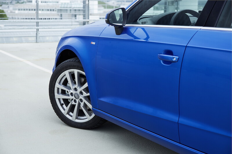 Audi A3 Sportback - niebieski Ara