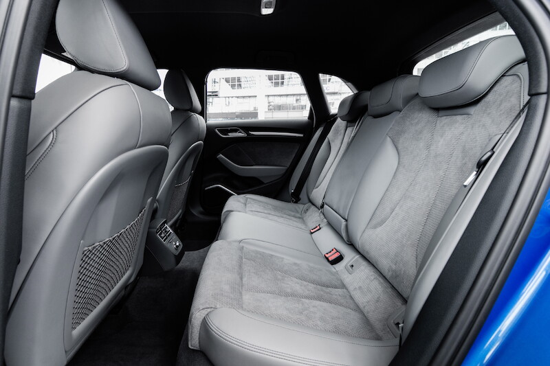 Audi A3 Sportback - niebieski Ara