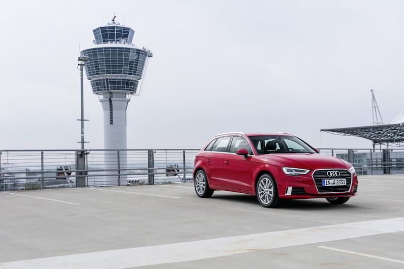 Audi A3 Sportback - czerwony Tango