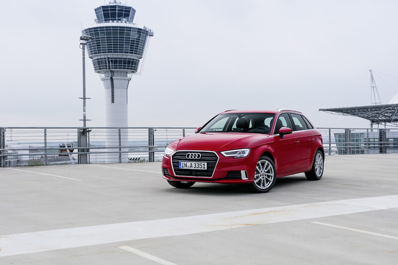 Audi A3 Sportback - czerwony Tango