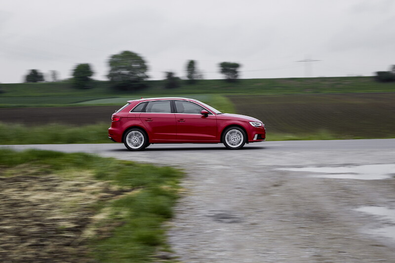 Audi A3 Sportback - czerwony Tango