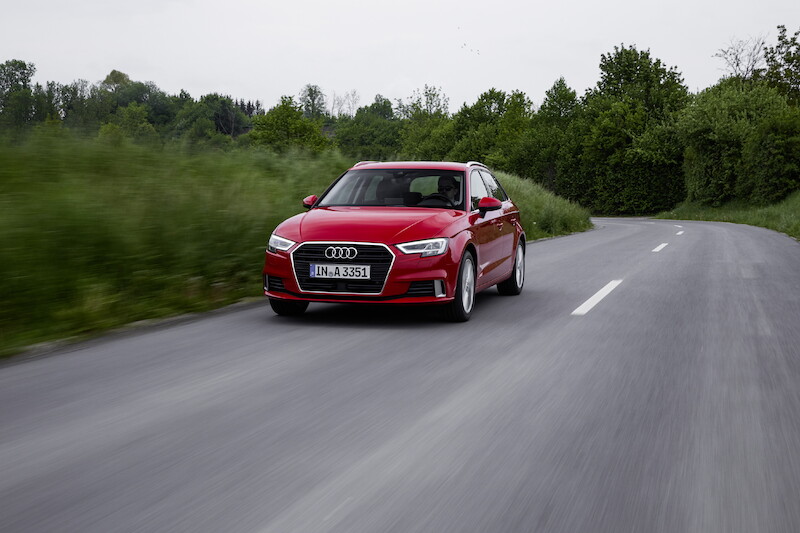 Audi A3 Sportback - czerwony Tango