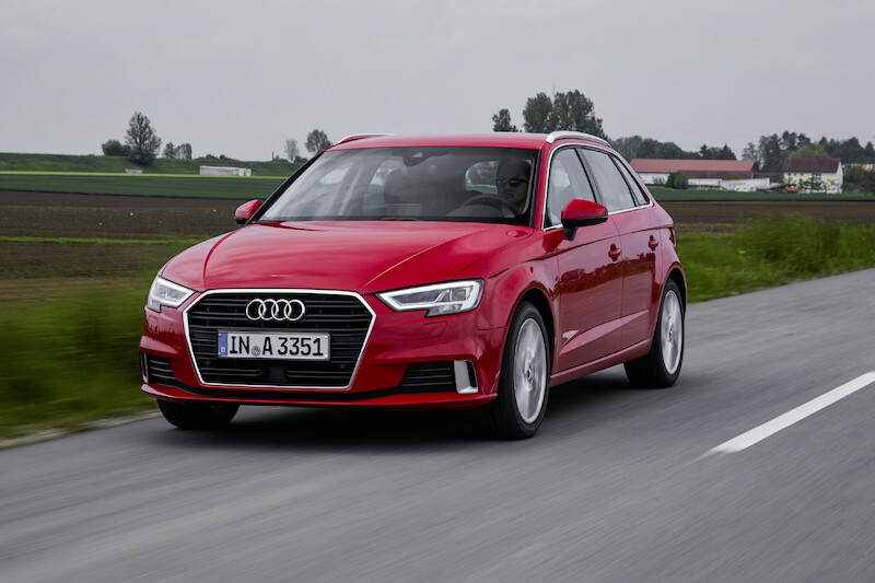Audi A3 Sportback - czerwony Tango