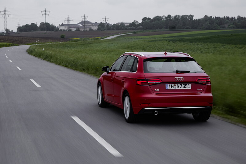 Audi A3 Sportback - czerwony Tango