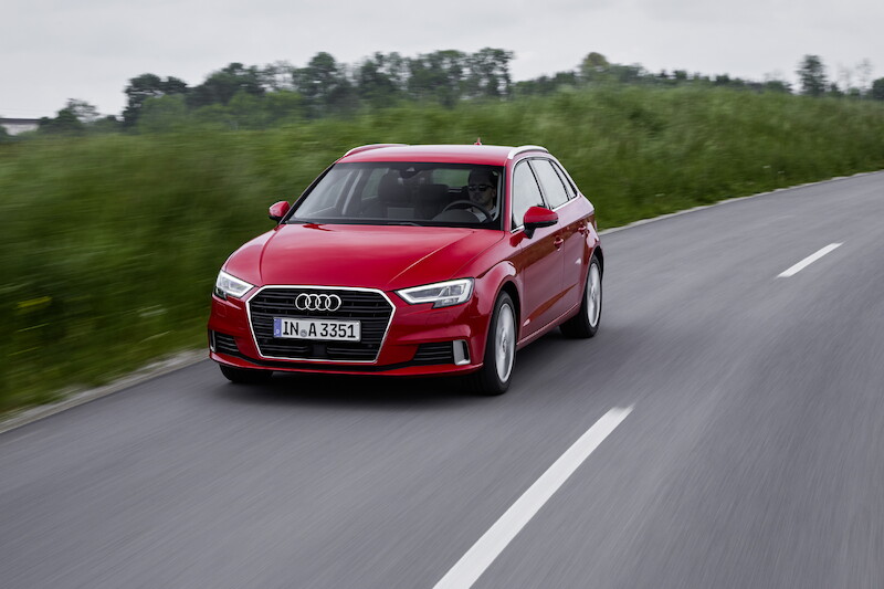 Audi A3 Sportback - czerwony Tango