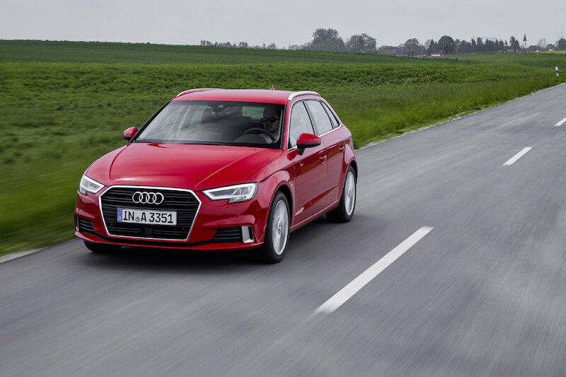 Audi A3 Sportback - czerwony Tango