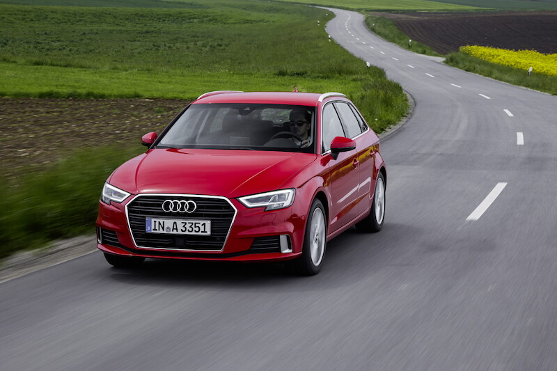 Audi A3 Sportback - czerwony Tango